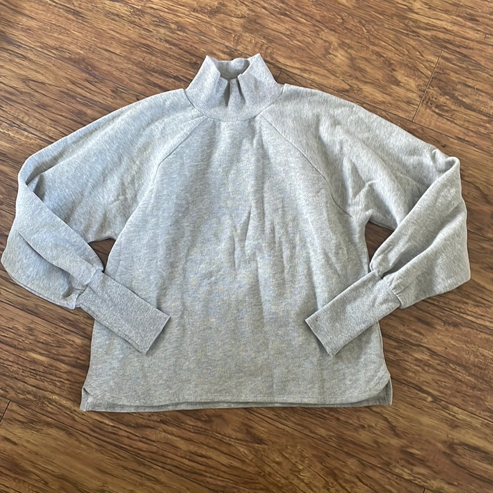NWT Grey Urban Outfitters Turtleneck